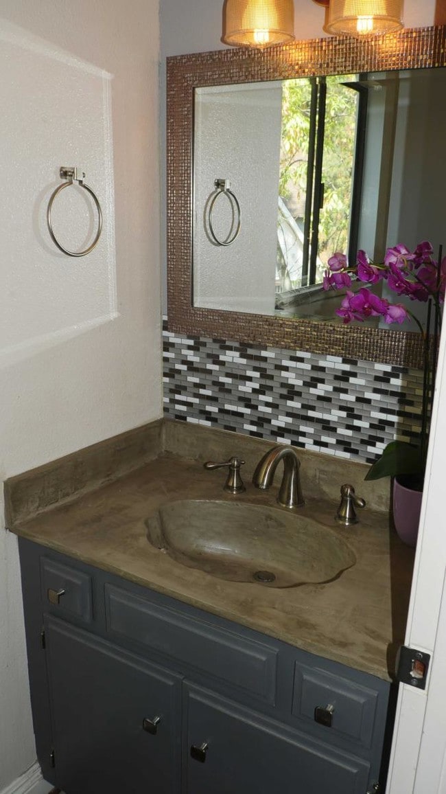 Remodeled Half Bathroom - 4335 Morro Dr