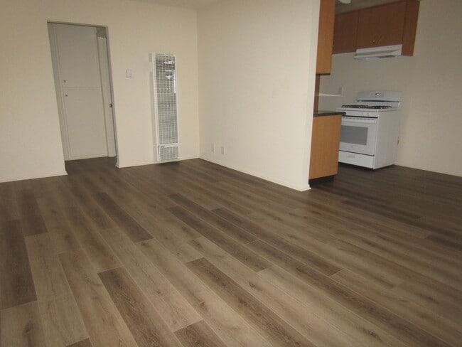 Photo - 1181 E Hollyvale St Unit 1149 12