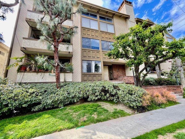 Spacious 2 Bedroom 2 Bath Condo in West LA - Spacious 2 Bedroom 2 Bath Condo in West LA
