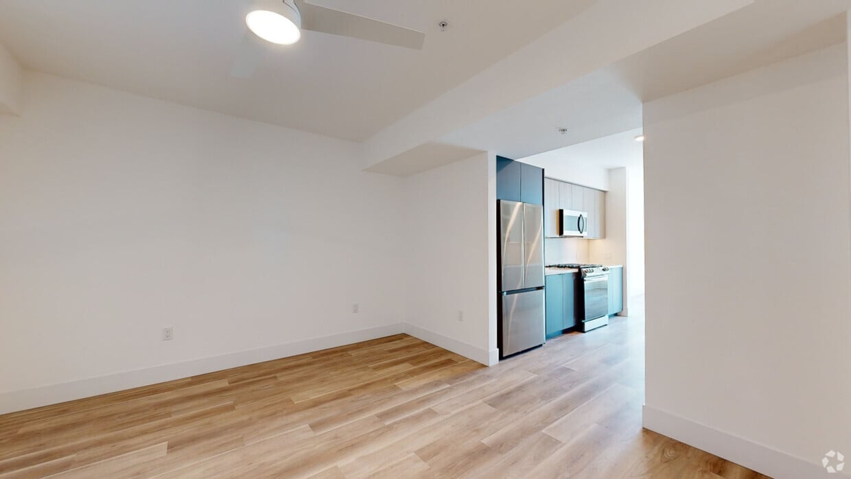 3D Tour - The Charlie WeHo