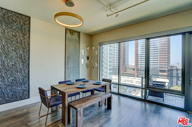 Photo - 1100 S Hope St Unit 1206