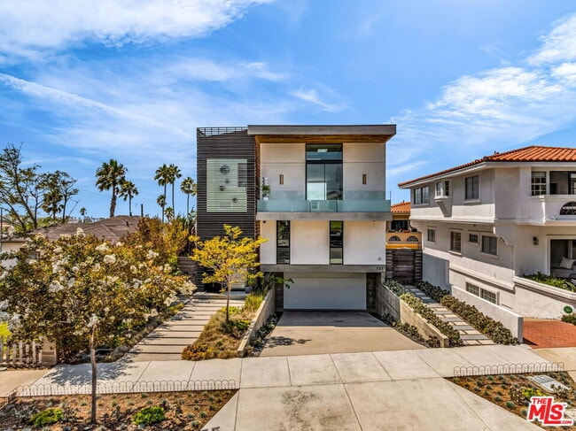 Photo - 703 N Lucia Ave House