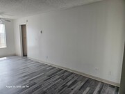 Photo - 991 N Mollison Ave Unit 09