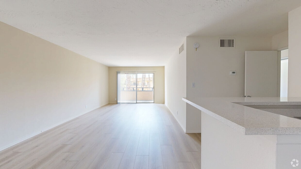 3D Tour - Pacific Pointe Apartments