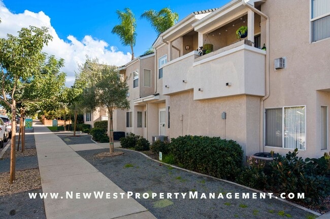 Photo - Exquisite North Park/University Heights Townhome, Small Pet Ok! Unit 1