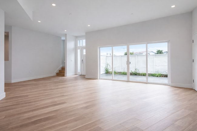 Building Photo - Grant Avenue A Unit A