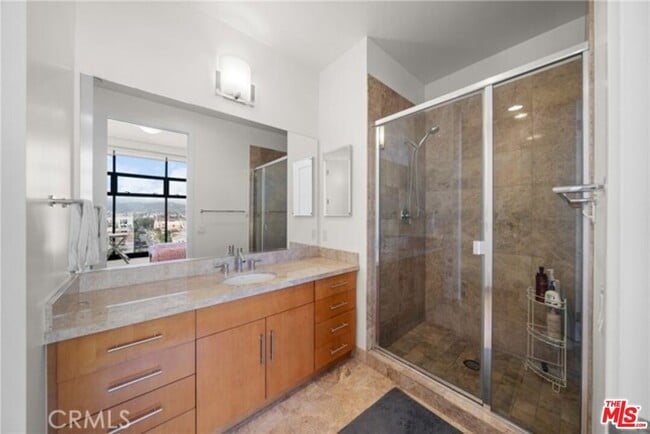 Photo - 3223 W 6th St Unit 704