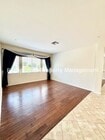 Photo - Beautiful 3 bedroom 3 bathroom single stor... House
