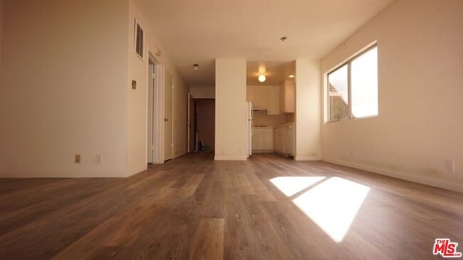 Photo - 1538 Stanford St Unit 5