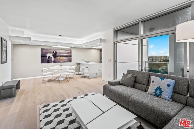 Photo - 13700 Marina Pointe Dr Unit 617