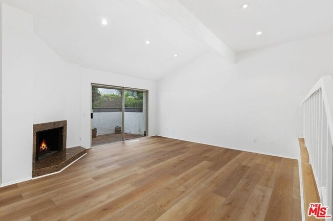 Photo - 1550 Palisades Dr