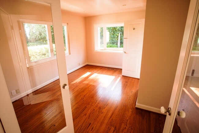 Photo - 845 Norman Ln