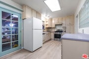 Photo - 10706 Rhodesia Ave House