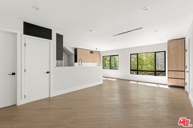 Photo - 1450 S Crescent Heights Blvd