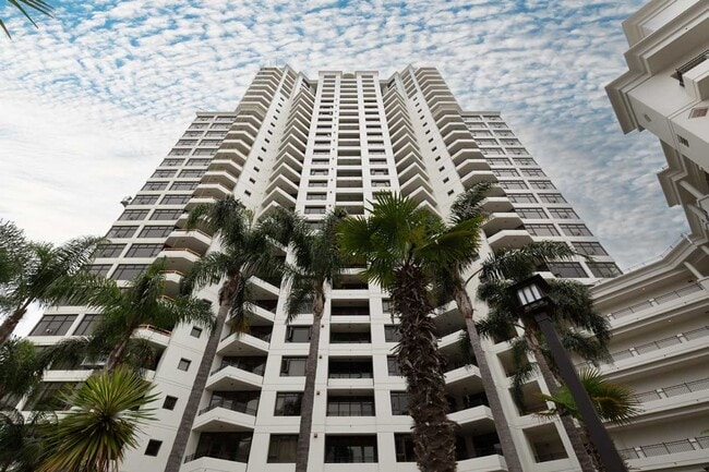 2 Bed, 2 Bath Condo at Park Place-Downtown... - 2 Bed, 2 Bath Condo at Park Place-Downtown... Unit 106