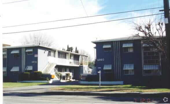 Photo - 6860-6870 Hazeltine Ave