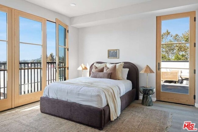 Photo - 6320 Garvanza Ave Unit 307