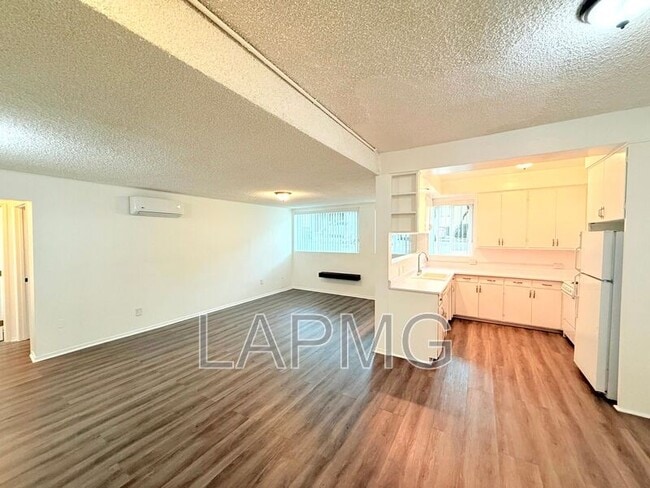 Photo - 808 Princeton St