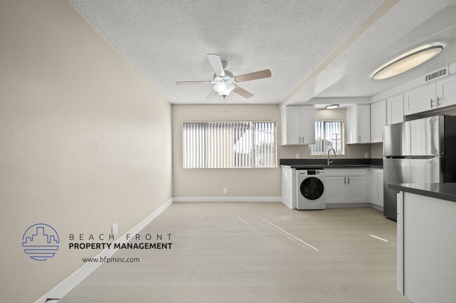 Photo - 12236 Manor Dr.