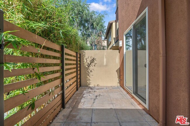 Photo - 1558 W Artesia Square Unit C