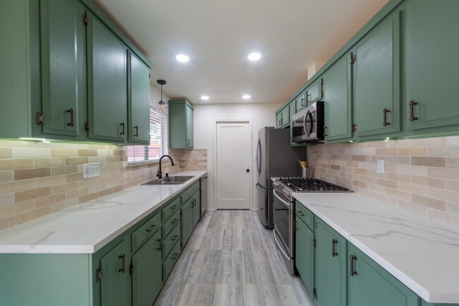 Photo - 3950 Agena Way