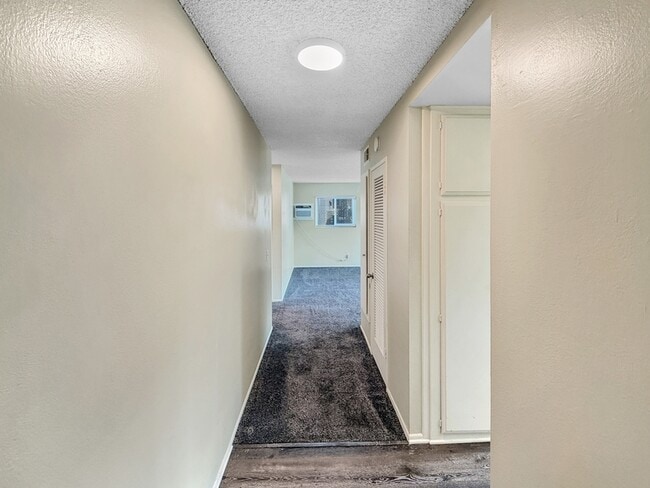 Photo - 825 Normark Terrace