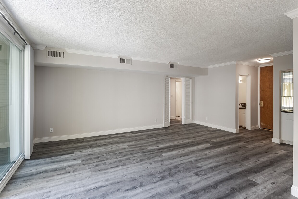 3D Tour - Burton Plaza Apartments