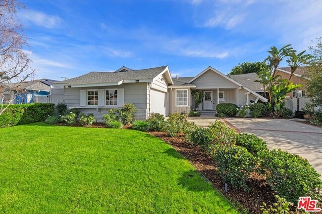 Building Photo - 9344 Valjean Ave