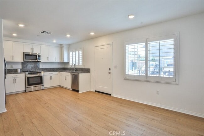 Photo - 7419 Olive Grv St