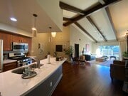 Photo - 2700 Cahuenga Blvd E House