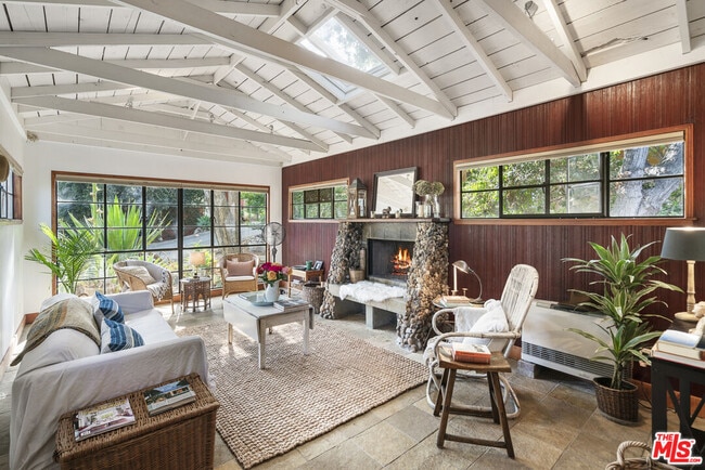 Photo - 816 Basin Dr