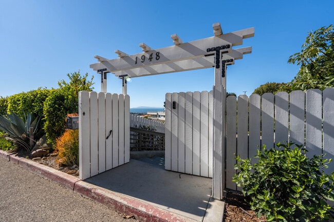 Photo - 1948 Sunset Dr