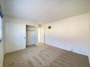 Photo - GREAT PB LOCATION! On Site Laundry! Spacious Bedroom! Unit 1740 Missouri St