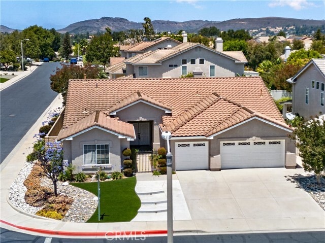 Building Photo - 1699 Ramona Dr