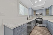 Photo - 405 Pioneer Dr Condo Unit #10