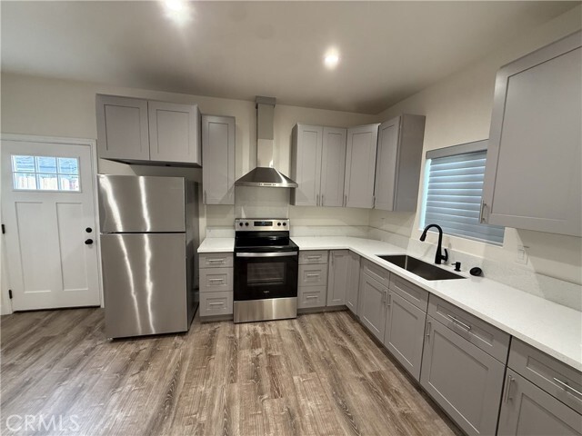 Photo - 439 W Colorado Blvd