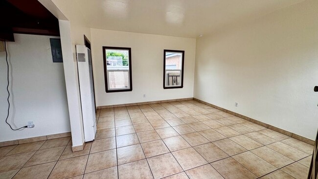 Photo - 2565 Kansas Ave Unit B