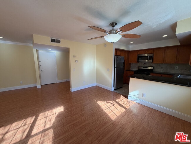 Photo - 698 S Berendo St Unit 103