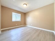 Photo - 1385 E Vernon Ave Condo