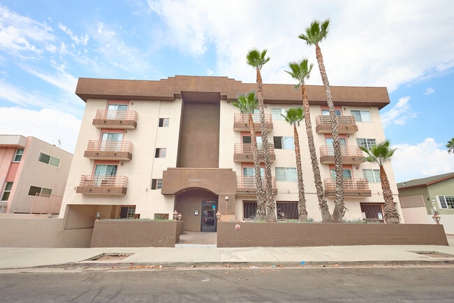 Photo - 1809 Berendo N St Unit 1