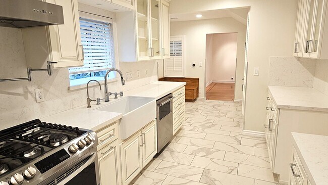 Photo - Stunning 3 Bedrooms, 2 Baths Valley Village home with detached, private Recording Studio