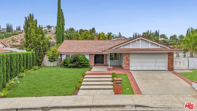 Photo - 12131 Beaufait Ave House