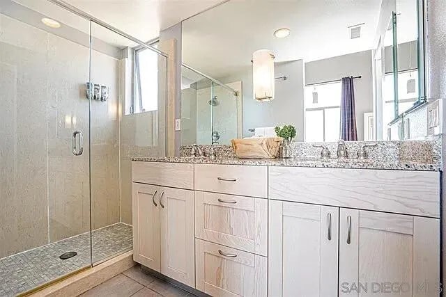 Photo - 4030 Hamilton St