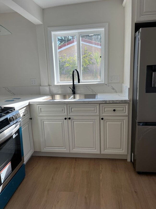 Photo - Beautifully Remodeled 2 Bed / 1 Bath Home ...