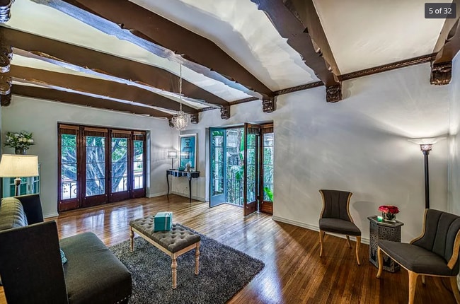 Building Photo - 4123 Wilshire Blvd Unit 516 Rental
