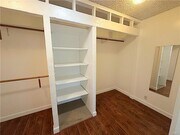 Photo - 17947 Emelita St