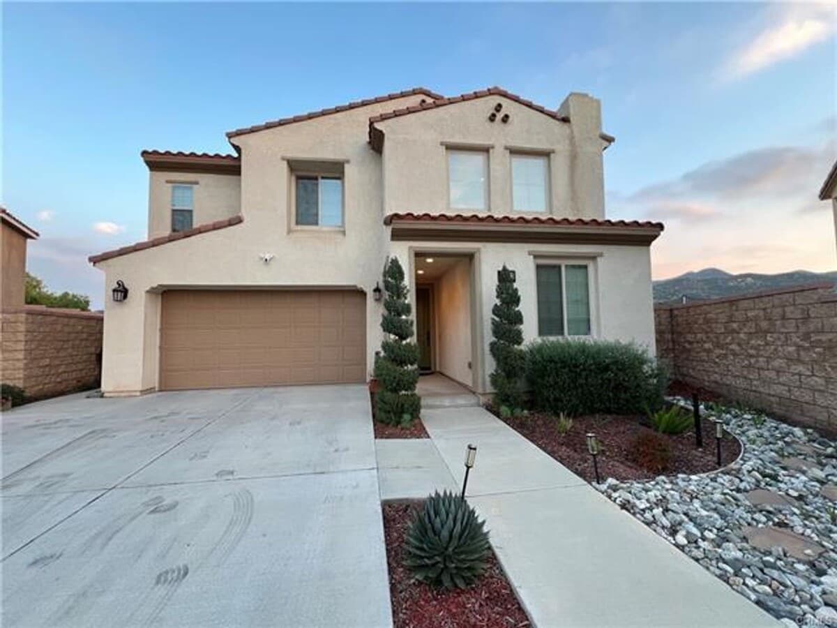 Photo - Beautiful Gated Canyon Hills Community Home