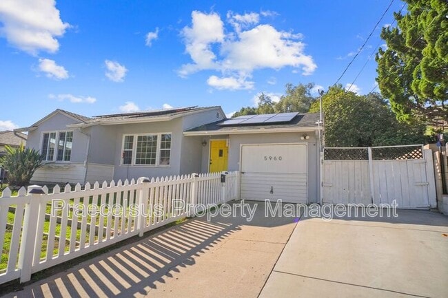 Photo - 5960 Nagel St