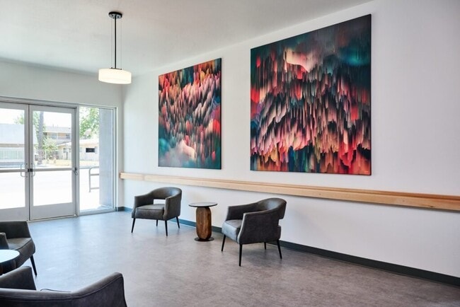 Photo - 1623 W Manchester Ave