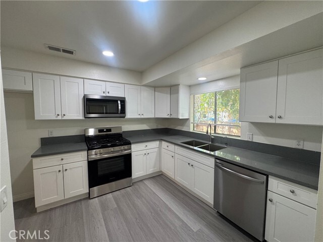 Photo - 18417 Santar St